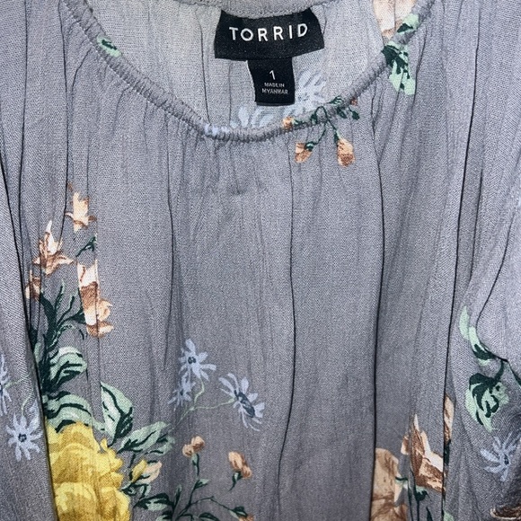 Torrid top - Picture 4 of 4